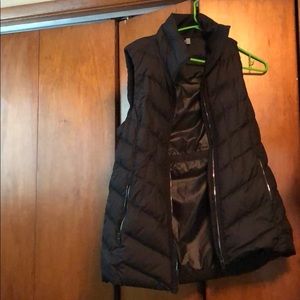 Women’s athleta down vest